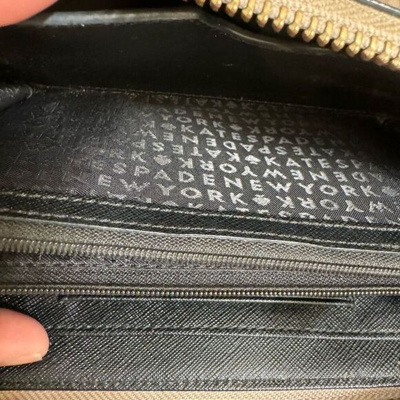 Kate Spade Beige Black Color Block Zip Full Size Wallet - Picture 6 of 7